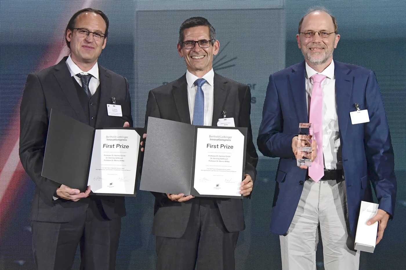 News-Image 0 of: Berthold Leibinger Stiftung honors laser researchers from Hannover and Cardiff
